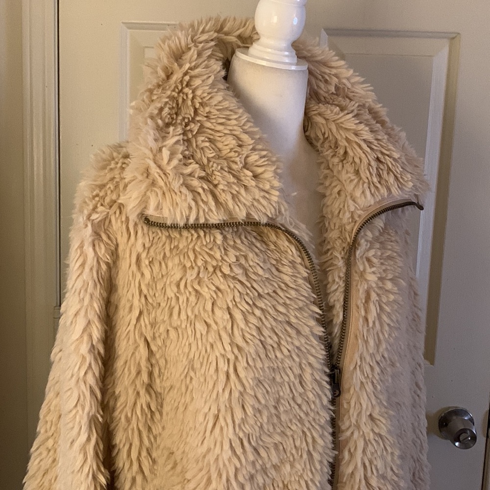 Free People! Angelina Embellished Sherpa Jacket Coat - Picture 6 of 16
